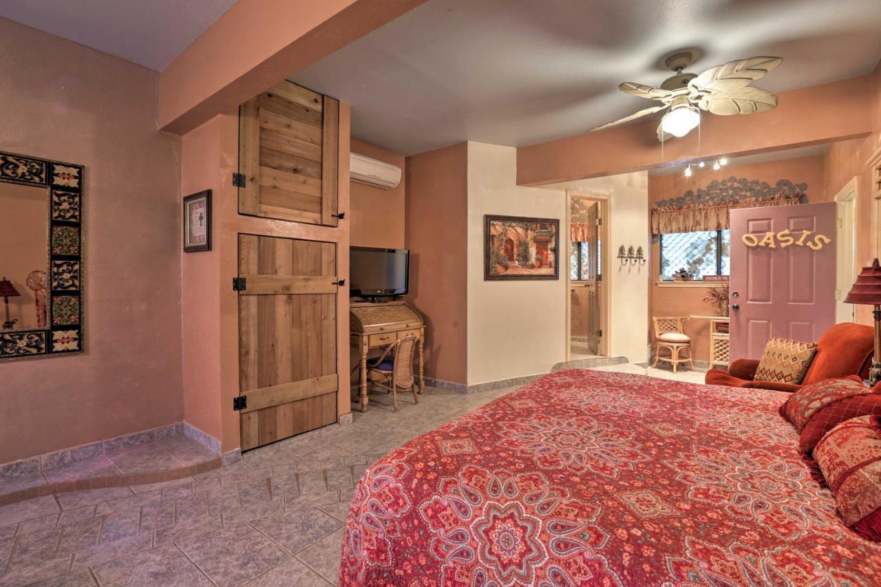 Exotic Home With Patio And Grill Walk To Canyon Lake! 외부 사진
